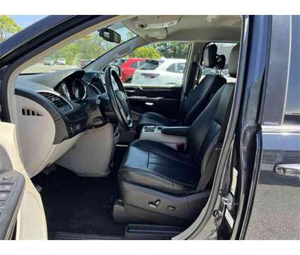 2014 Chrysler Town &amp; Country Touring is a 2014 Chrysler town &amp; country Touring Car for Sale in Westminster MD