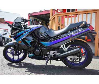 1995 Kawasaki Ninja 250R is a Black 1995 Kawasaki Ninja Motorcycle in Lynnwood WA
