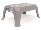 Camco Plastic Step Stool Large Gray - S315-172099