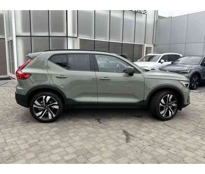 2024 Volvo XC40 Ultimate is a Green 2024 Volvo XC40 SUV in Santa Monica CA