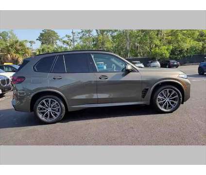 2025 BMW X5 sDrive40i is a Green 2025 BMW X5 3.0si SUV in Jacksonville FL