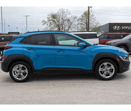 2022 Hyundai Kona SEL is a Green 2022 Hyundai Kona SEL SUV in Tinley Park IL