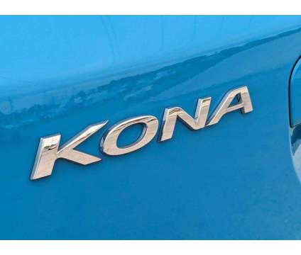 2022 Hyundai Kona SEL is a Green 2022 Hyundai Kona SEL SUV in Tinley Park IL