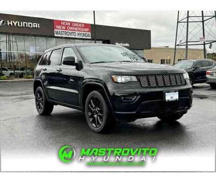 2021 Jeep Grand Cherokee Laredo X 4x4 is a Black 2021 Jeep grand cherokee Laredo SUV in Utica NY