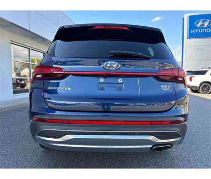 2021 Hyundai Santa Fe SEL is a 2021 Hyundai Santa Fe SUV in North Attleboro MA