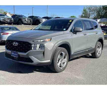 2021 Hyundai Santa Fe SE is a Grey 2021 Hyundai Santa Fe SE SUV in Utica NY