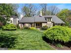 28 S Longpoint Ln, Rose Valley, PA 19063