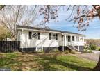 2900 Bird View Rd, Westminster, MD 21157