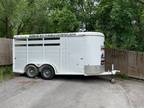 3 horse trailer with large rack room 2017 cm Dakota