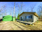 Hubbard Lake, Secluded, 3 BR, 2BA cabin or camp