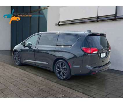 2018 Chrysler Pacifica for sale is a Black 2018 Chrysler Pacifica Car for Sale in Virginia Beach VA