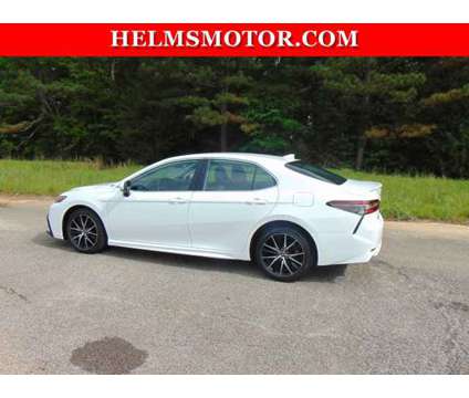 2024 Toyota Camry SE is a White 2024 Toyota Camry SE Car for Sale in Lexington TN