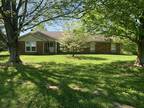 Home For Sale In Shelbyville, Kentucky