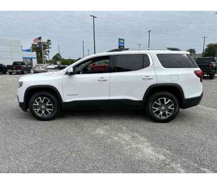 2023 GMC Acadia SLT is a White 2023 GMC Acadia SLT SUV in Little River SC