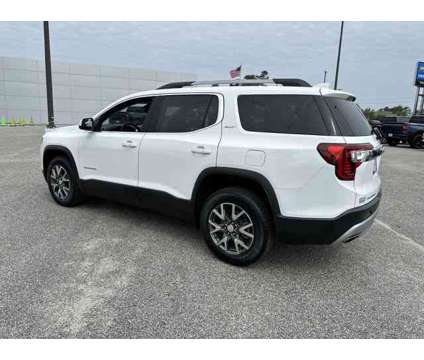 2023 GMC Acadia SLT is a White 2023 GMC Acadia SLT SUV in Little River SC