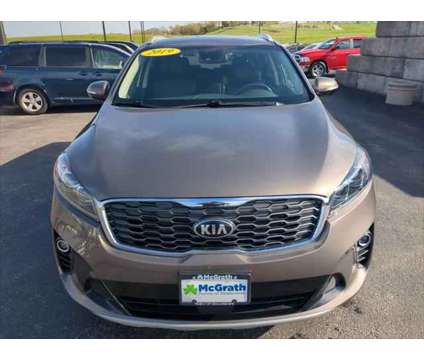 2019 Kia Sorento 3.3L EX is a Brown 2019 Kia Sorento SUV in Dubuque IA