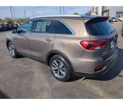 2019 Kia Sorento 3.3L EX is a Brown 2019 Kia Sorento SUV in Dubuque IA