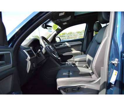 2023 Volkswagen Atlas Cross Sport 3.6L V6 SE w/Technology is a Blue 2023 Volkswagen Atlas SUV in Highland Park IL