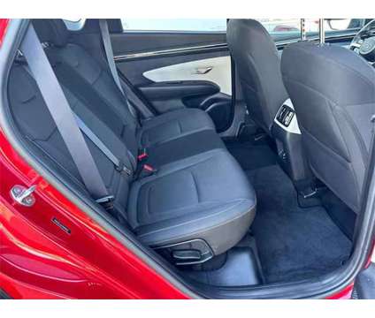 2022 Hyundai Tucson SEL is a Red 2022 Hyundai Tucson SUV in North Attleboro MA