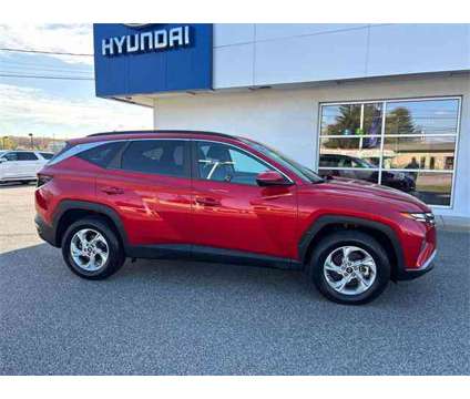 2022 Hyundai Tucson SEL is a Red 2022 Hyundai Tucson SUV in North Attleboro MA