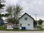 Home For Sale In Dixon, Iowa