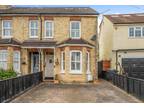 4+ bedroom house for sale in Garlands Road, Redhill, Surrey, RH1