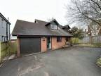 Hamil Road, Stoke-On-Trent 4 bed detached house to rent - £1,095 pcm (£253 pw)