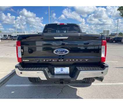 2018 Ford Super Duty F-250 SRW LARIAT is a Black 2018 Ford Car for Sale in Olathe KS