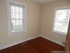 Flat For Rent In Norwich, Connecticut