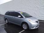 2013 Toyota Sienna XLE 7-Passenger Auto Access Seat