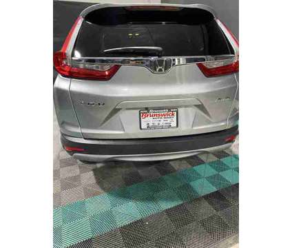 2017UsedHondaUsedCR-VUsedAWD is a Silver 2017 Honda CR-V Car for Sale in Brunswick OH