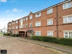 2 bed flat to rent in Hingley Court, B64, Cradley Heath