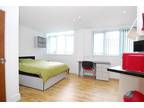 8 St. Andrews Cross, Plymouth PL1 Studio to rent - £689 pcm (£159 pw)