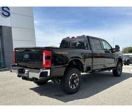 2024 Ford Super Duty F-250 SRW LARIAT is a Black 2024 Ford Car for Sale in Southaven MS