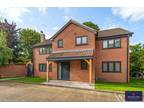 4 bedroom detached house for sale in Cecil Lodge Close, Falmouth Avenue