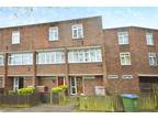3 bedroom Mid Terrace House for sale, Passfield Path, London, SE28
