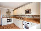 2 bedroom property to let in Galesbury Road, London, SW18 - £2,500 pcm