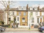Flat for sale in Graham Road, London, E8 (Ref 223926)