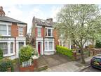 5 bedroom property for sale in Bassein Park Road, London, W12 - £