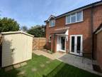 Property & Houses to Rent: 26 Southern Way, Farnham