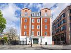 1 Bedroom Flat for Sale in Waterdale Manor House