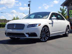 2017 Lincoln Continental White, 21K miles
