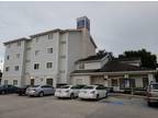 Studio 6 Extended Stay Apartments - 12330 I 10 Service Rd - New Orleans