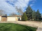 Home For Sale In Lakewood, Colorado