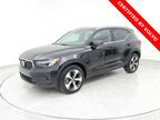 2023 Volvo XC40 B4 Plus Bright Theme