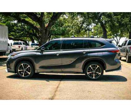 2021 Toyota Highlander XSE is a Grey 2021 Toyota Highlander SUV in Boerne TX