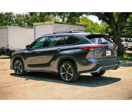 2021 Toyota Highlander XSE is a Grey 2021 Toyota Highlander SUV in Boerne TX