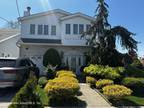 Home For Sale In Staten Island, New York