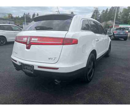 2018 Lincoln MKT Reserve is a Silver, White 2018 Lincoln MKT Reserve SUV in Portland OR