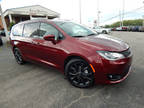 2020 Chrysler Pacifica Red, 367 miles
